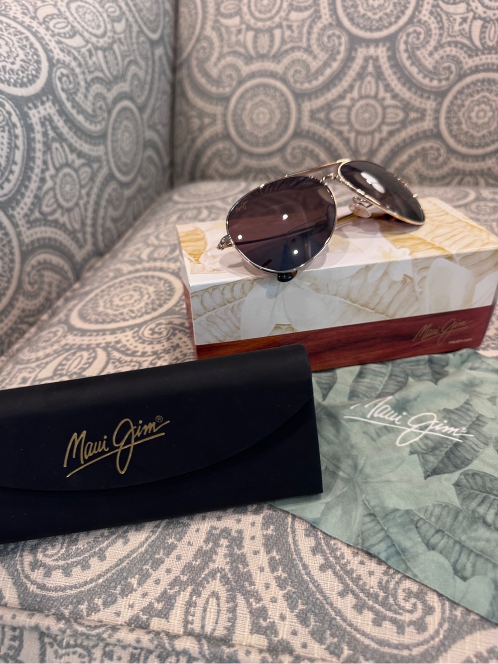 Maui Jim Mavericks, gold frame with bifocal rose gold lenses +3.00